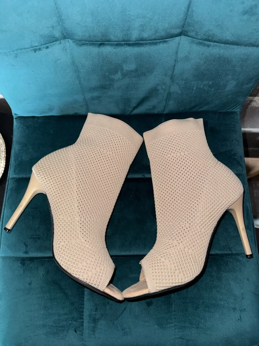 Shine beige, open toed heels